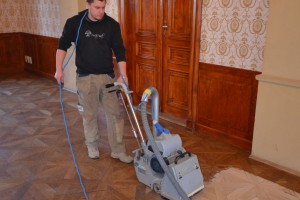 renovace zámeckých mozaikových podlah - Bona Tvrdý voskový olej (1)