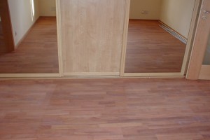 Třívrstvá dřevěná podlaha DOUSSIE - LAK (2)